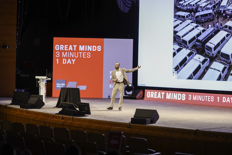 Falling Walls photo 8